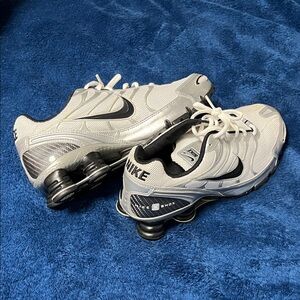 Nike Silver and Black Shox Sneakers men’s size 8
